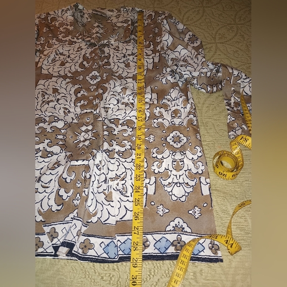 Tory Burch Tan, Black And White Patterned Silk Blouse SZ14 - Picture 6 of 6